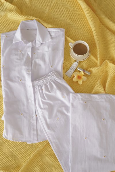 Papatya İşlemeli Pijama Takımı