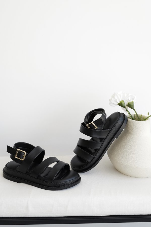 Bilekten Bağlamalı Sandalet