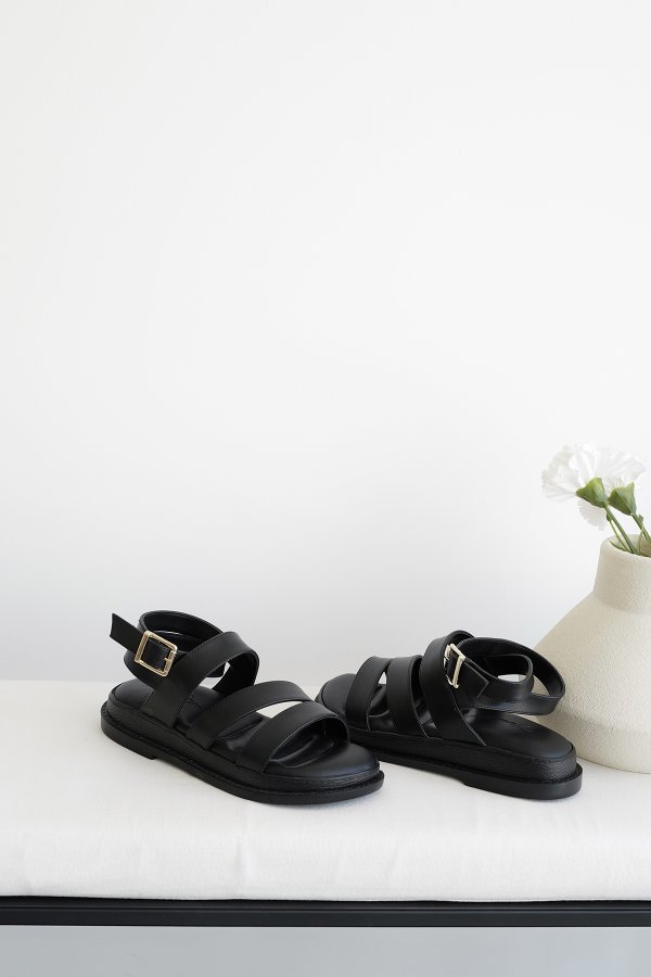 Bilekten Bağlamalı Sandalet