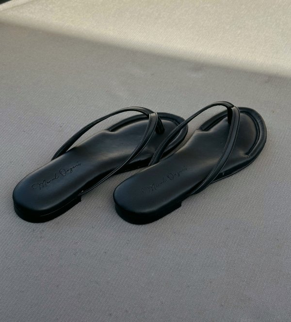 Parmak Arası Düz Terlik