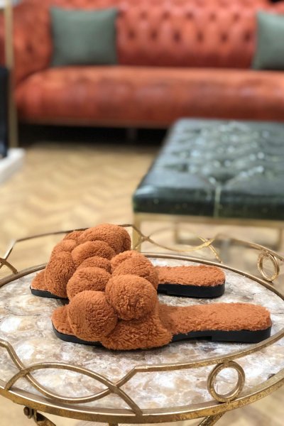 Ponponlu Merinos Ev Terliği